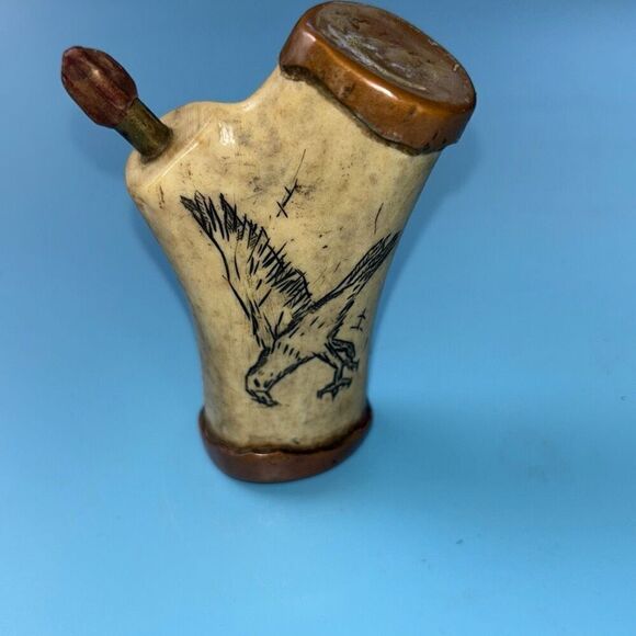 Vtg 1978 DH Derosia scrimshaw bone & copper powder flask/snuff - Picture 2 of 7